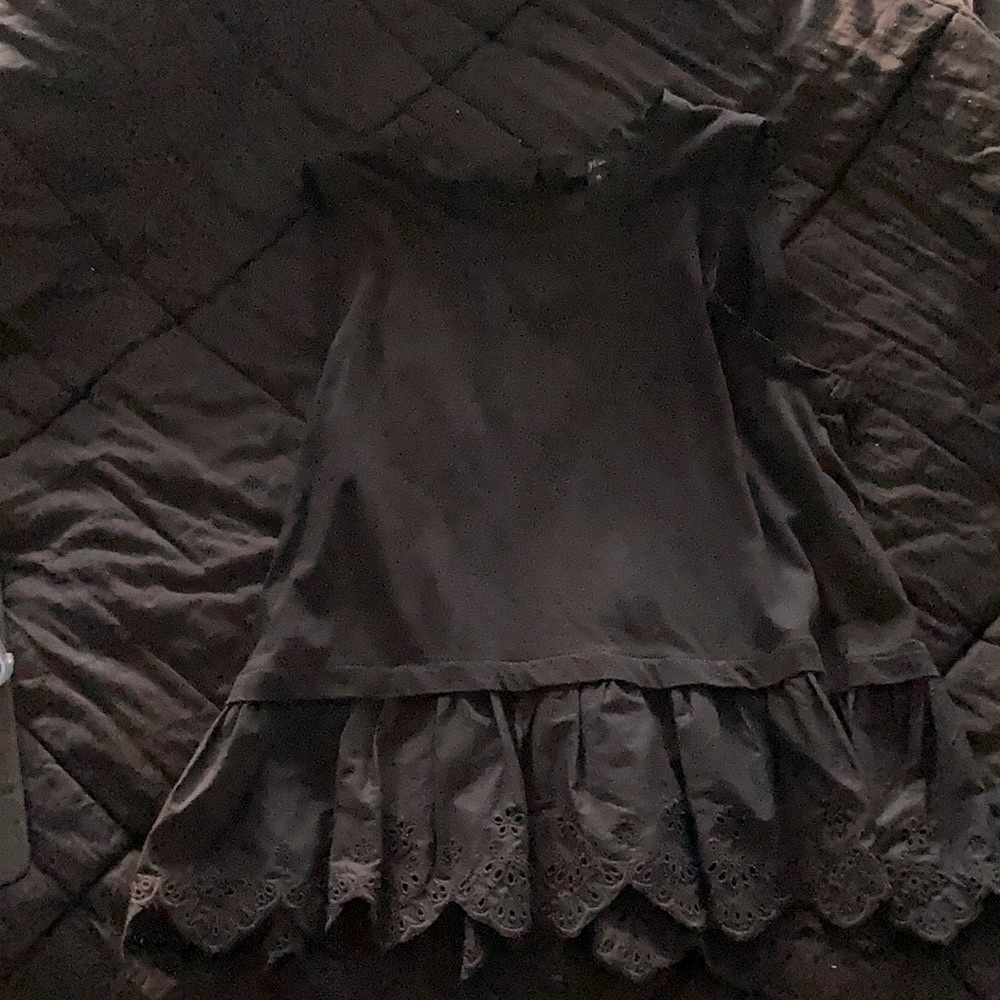 Jcrew sleeveless blouse ruffle eyelet bottom size m